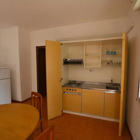 Apartment Lignano With Pool Lignano Sabbiadoro